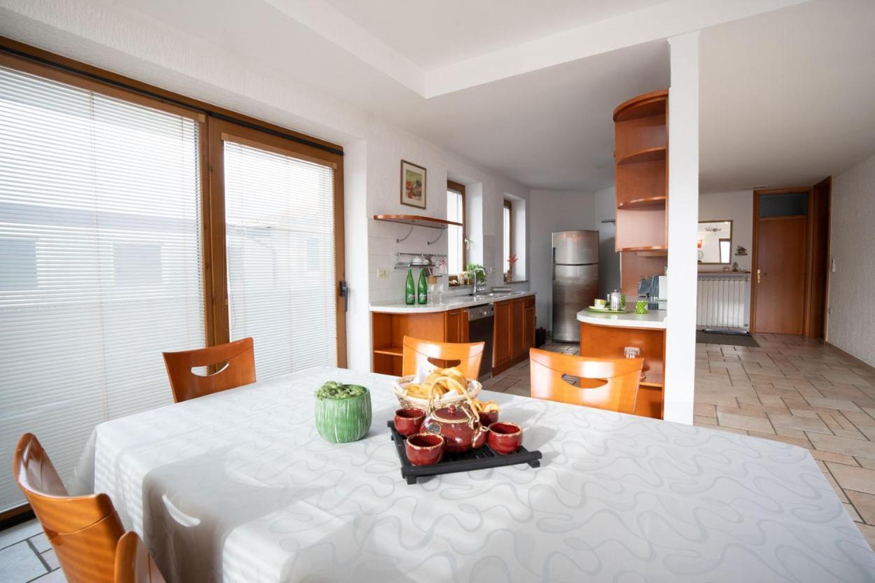 Apartment Ajdi Айдовшчіна Екстер'єр фото