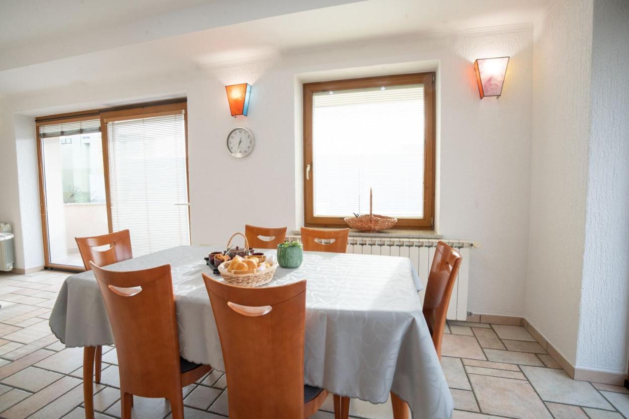 Apartment Ajdi Айдовшчіна Екстер'єр фото