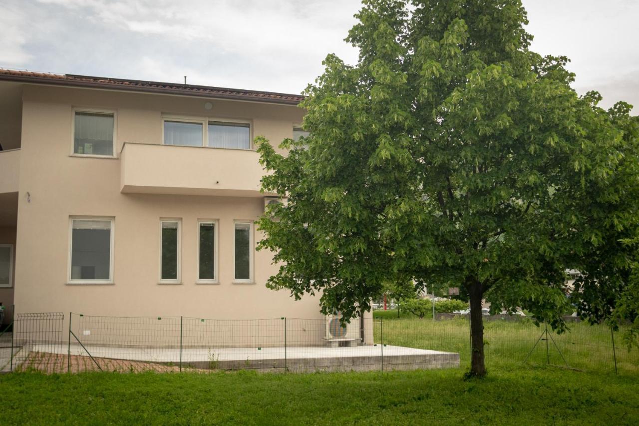 Apartment Ajdi Айдовшчіна Екстер'єр фото